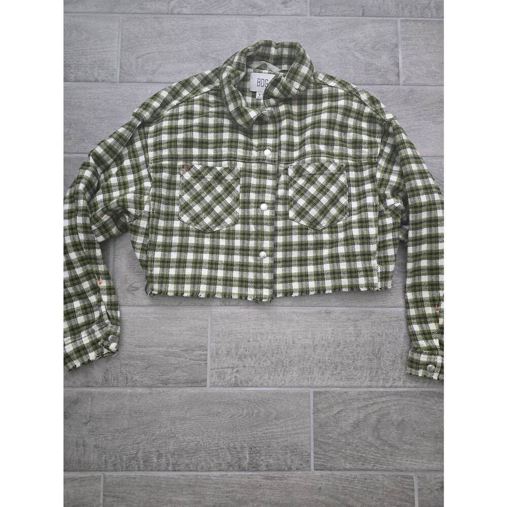 Urban Outfitters BDG Carissa Flannel Cropped Shirt Jacket Green Shacket Black Wh